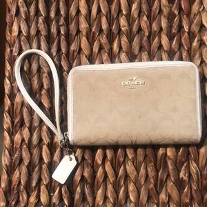 Coach Wristlet in Tan/cream